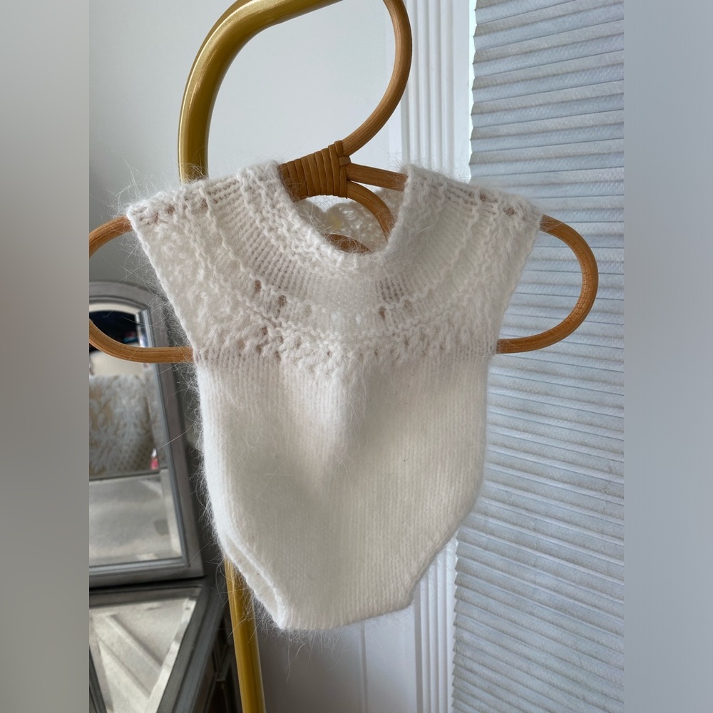 Hand made new born photo shoot outfit!